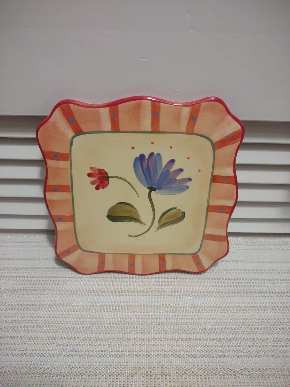 Pfaltzgraff Napoli 8.5" square ruffle edge stoneware serving trivet plate